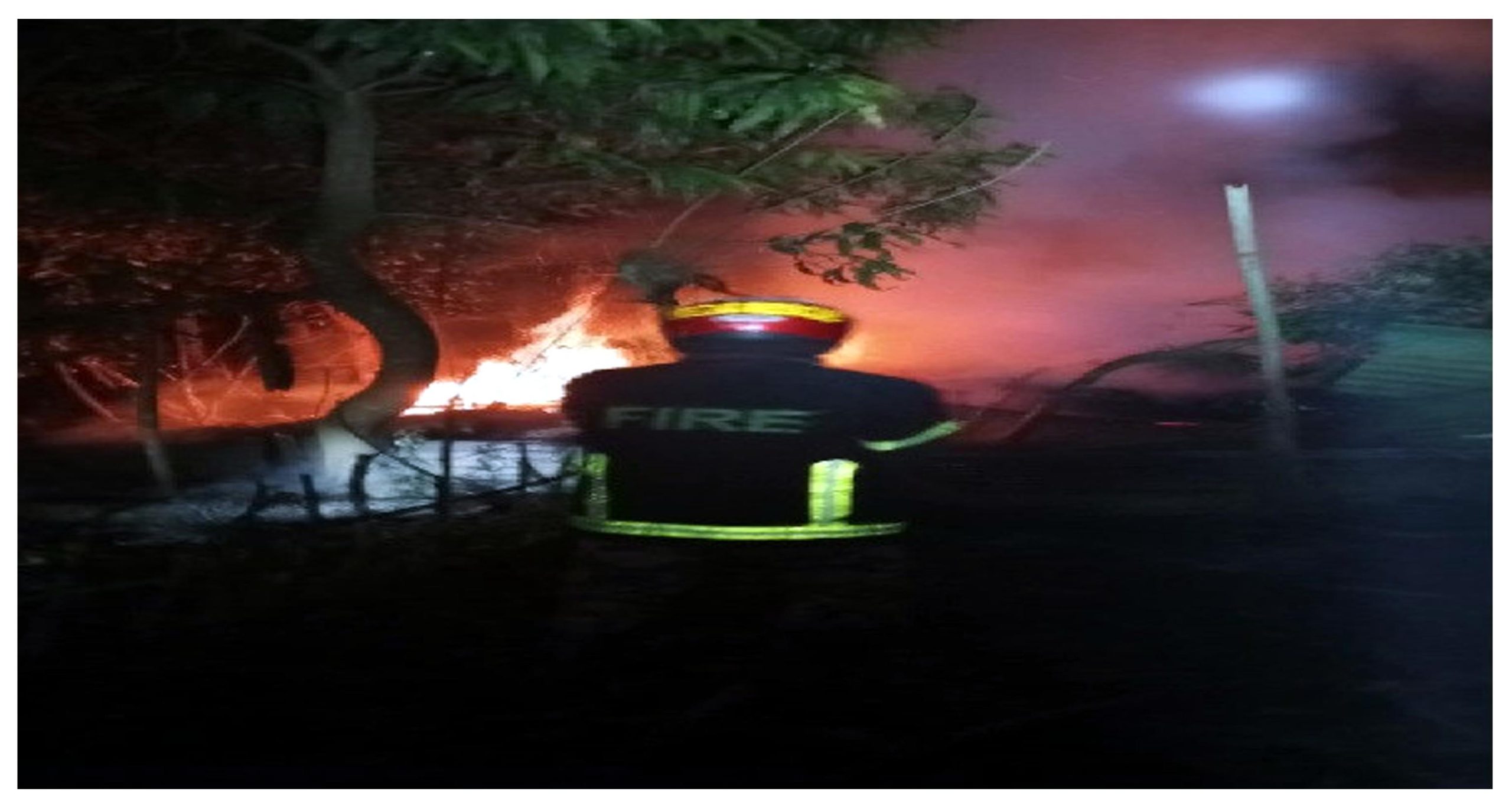 মঠবাড়িয়ায় কৃষকের বসত ঘরে আগুন, ২ লাখ টাকার ক্ষতি