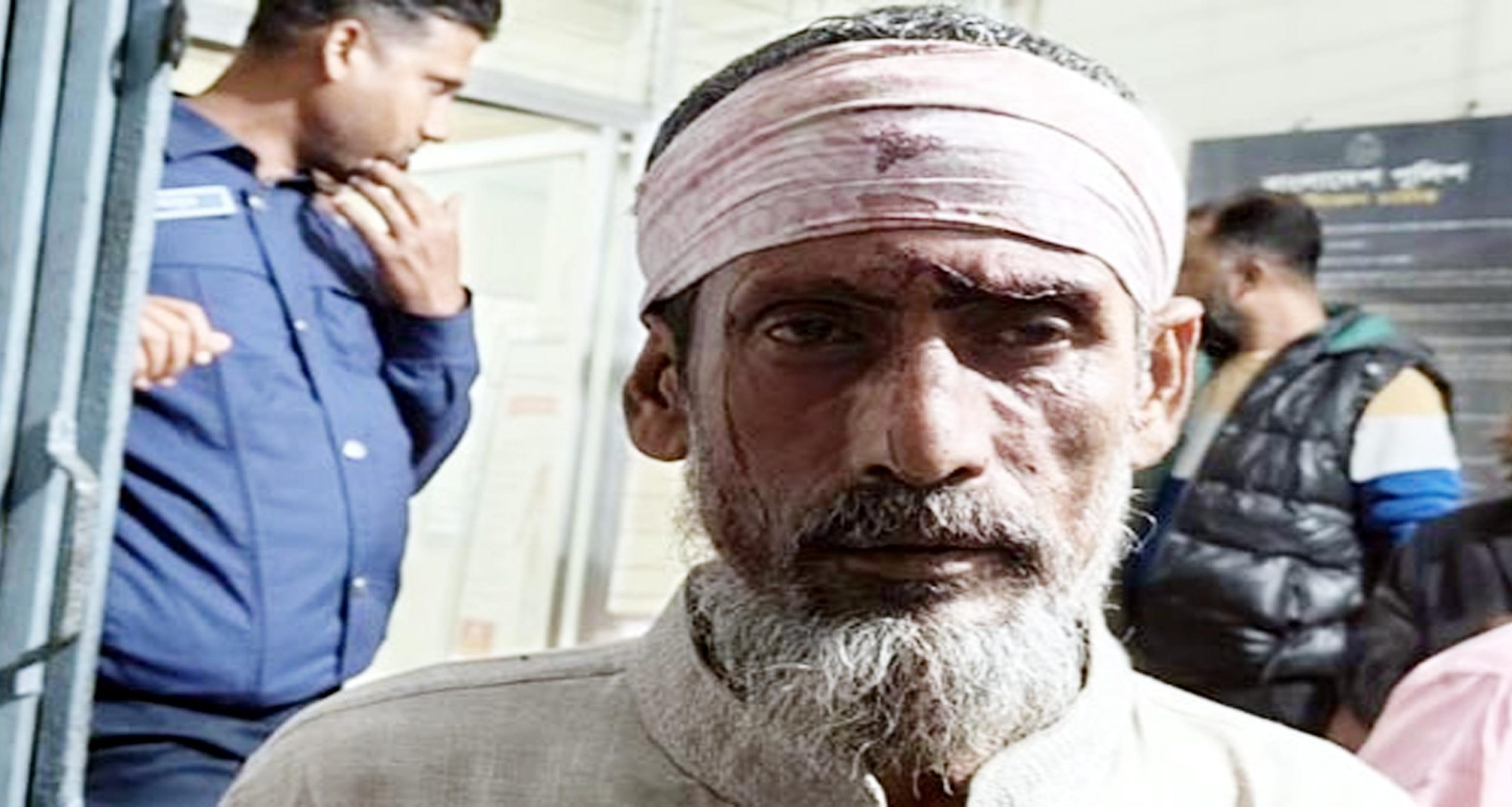 পিরোজপুরে আ.লীগ সন্ত্রাসীদের হামলায় মৎস্যজীবী দলের নেতাকে কুপিয়ে জখম, আহত ৫