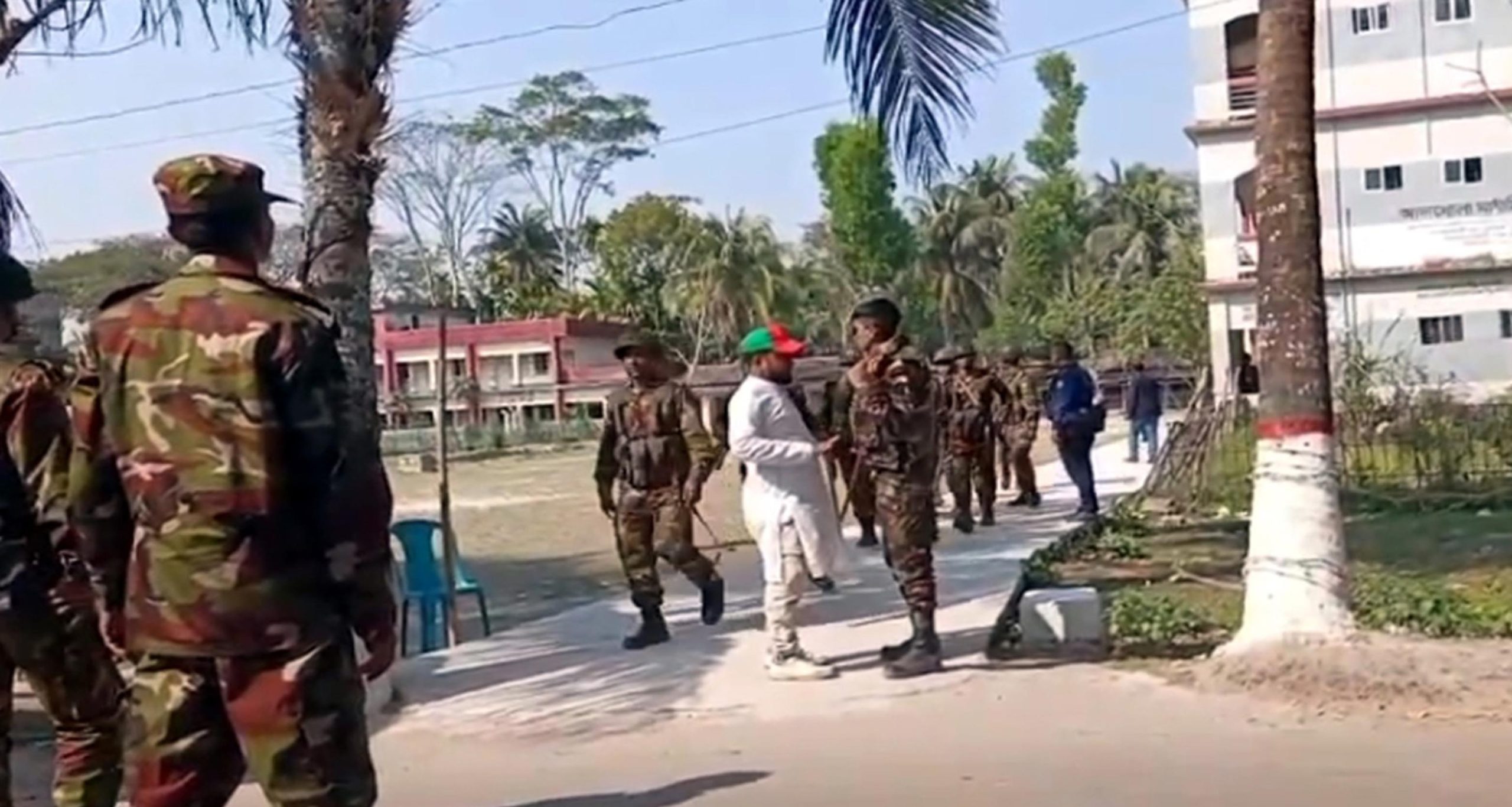 ঝালকাঠিতে জামায়াত সমর্থকদের ওপর হামলা, আহত ৩