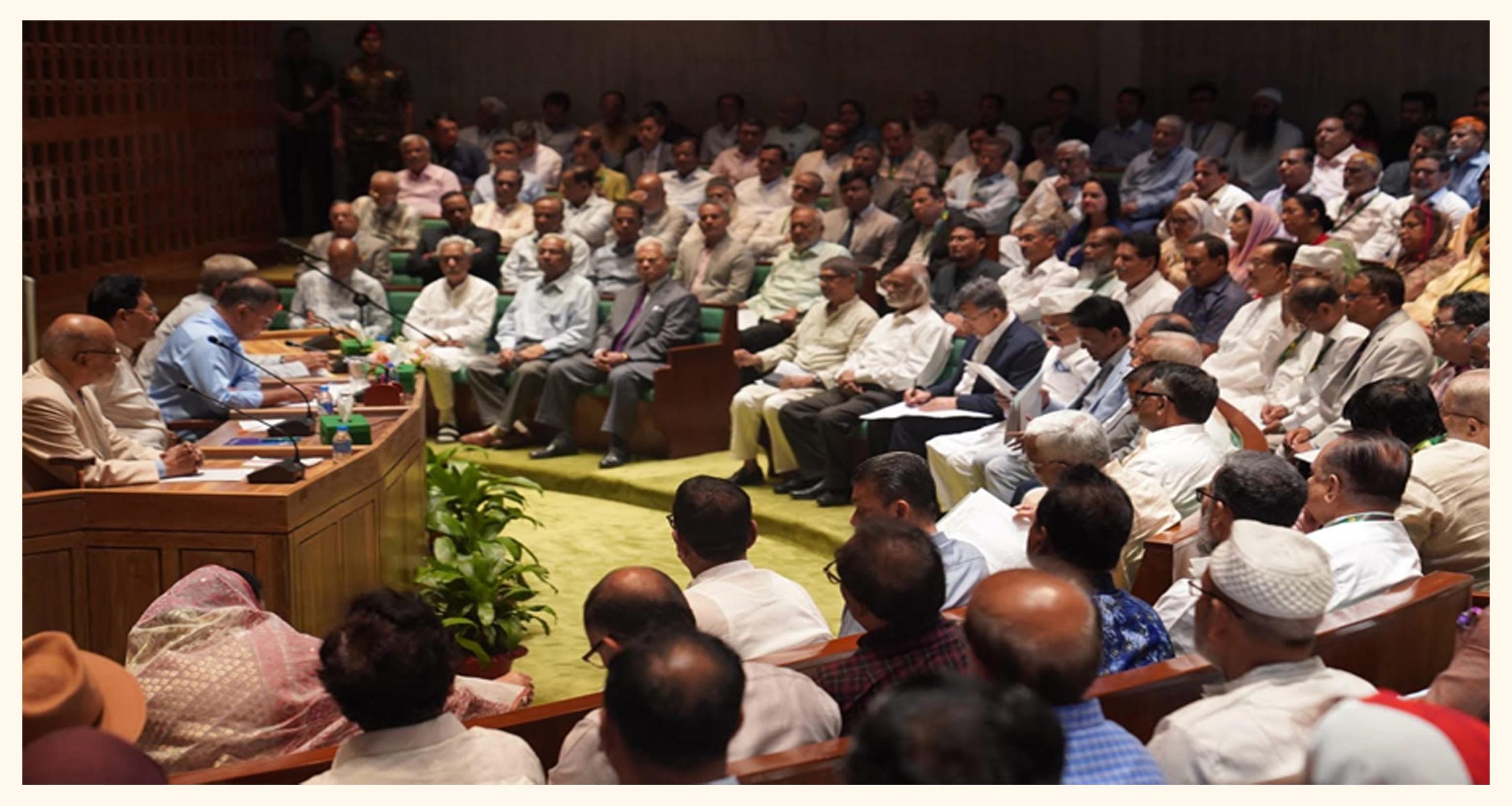 সরকারদলীয় এমপিদের সঙ্গে বৈঠকে প্রধানমন্ত্রী