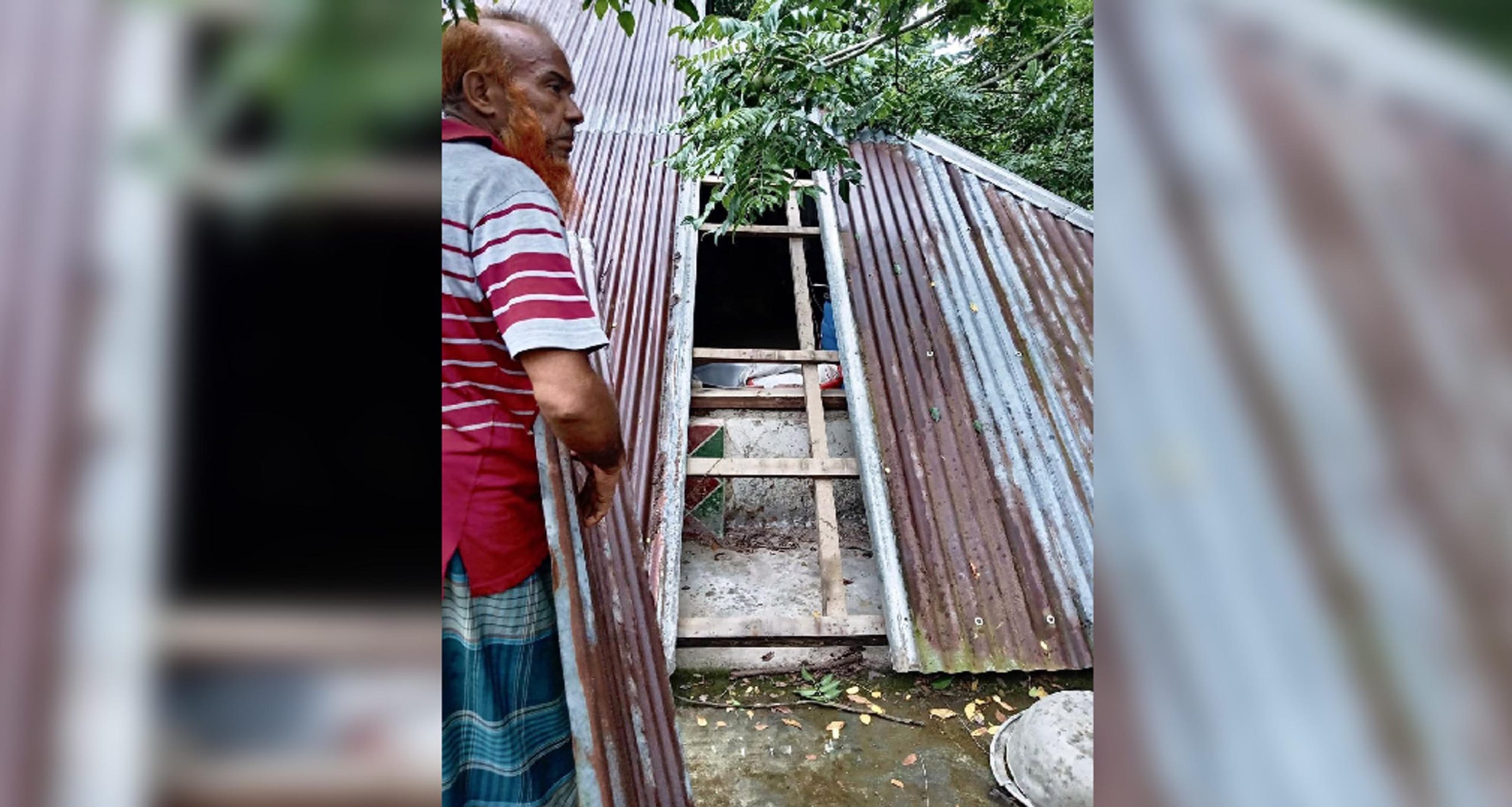 মেহেন্দীগঞ্জে চালার টিন খুলে ব্যবসায়ীর ঘরে চুরি, ১০ ভরি স্বর্ণালংকার ও টাকা লুট