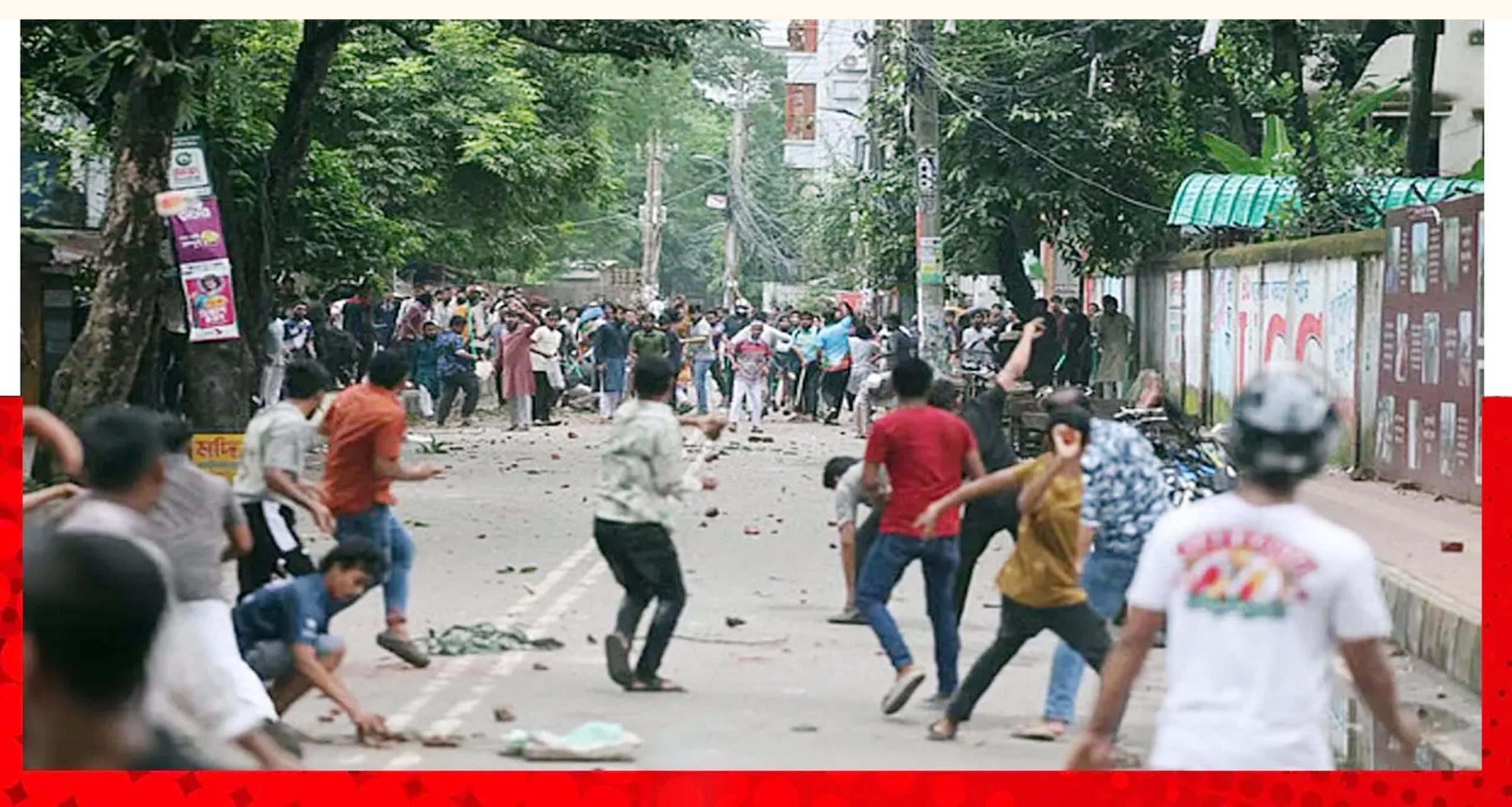 ঢাকা আলিয়া মাদ্রাসার সামনে ছাত্রদল–শিবিরের সংঘর্ষ
