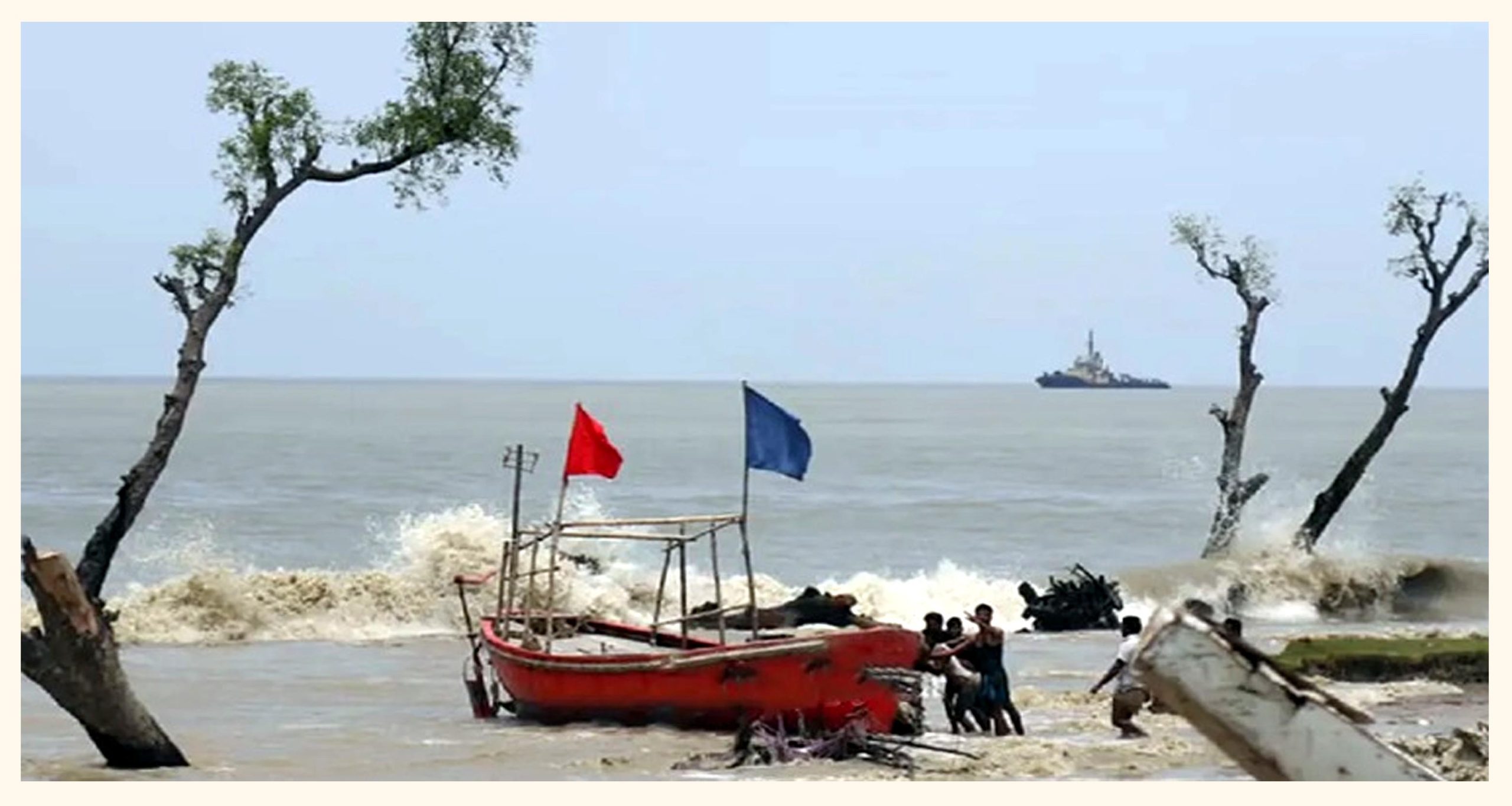 বঙ্গোপসাগরে লঘুচাপ, সমুদ্রবন্দরে ৩ নম্বর সতর্কতা